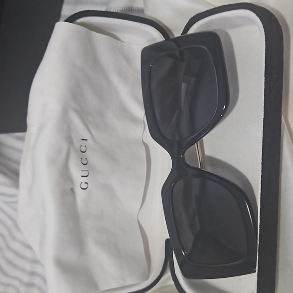 Gucci sunglasses